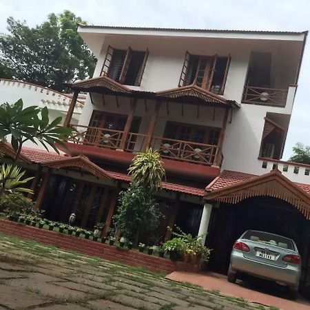 Villa Serena Bangalore Luaran gambar