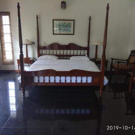 Villa Serena Bangalore Luaran gambar