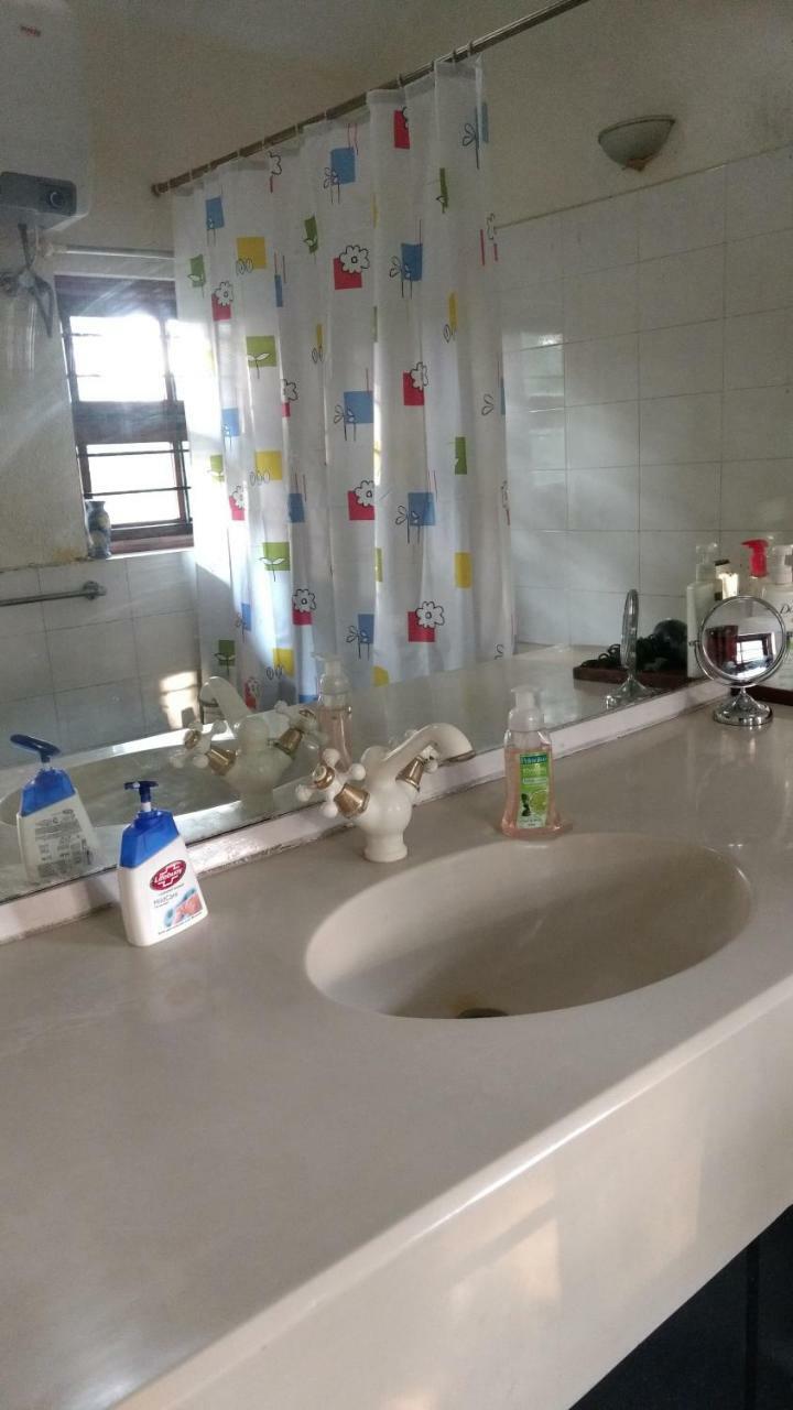 Villa Serena Bangalore Luaran gambar