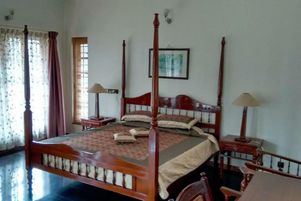 Villa Serena Bangalore Luaran gambar