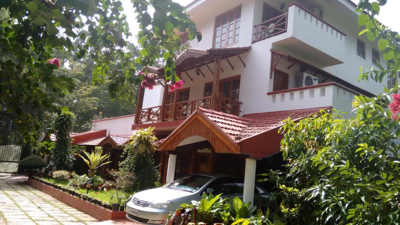 Villa Serena Bangalore Luaran gambar