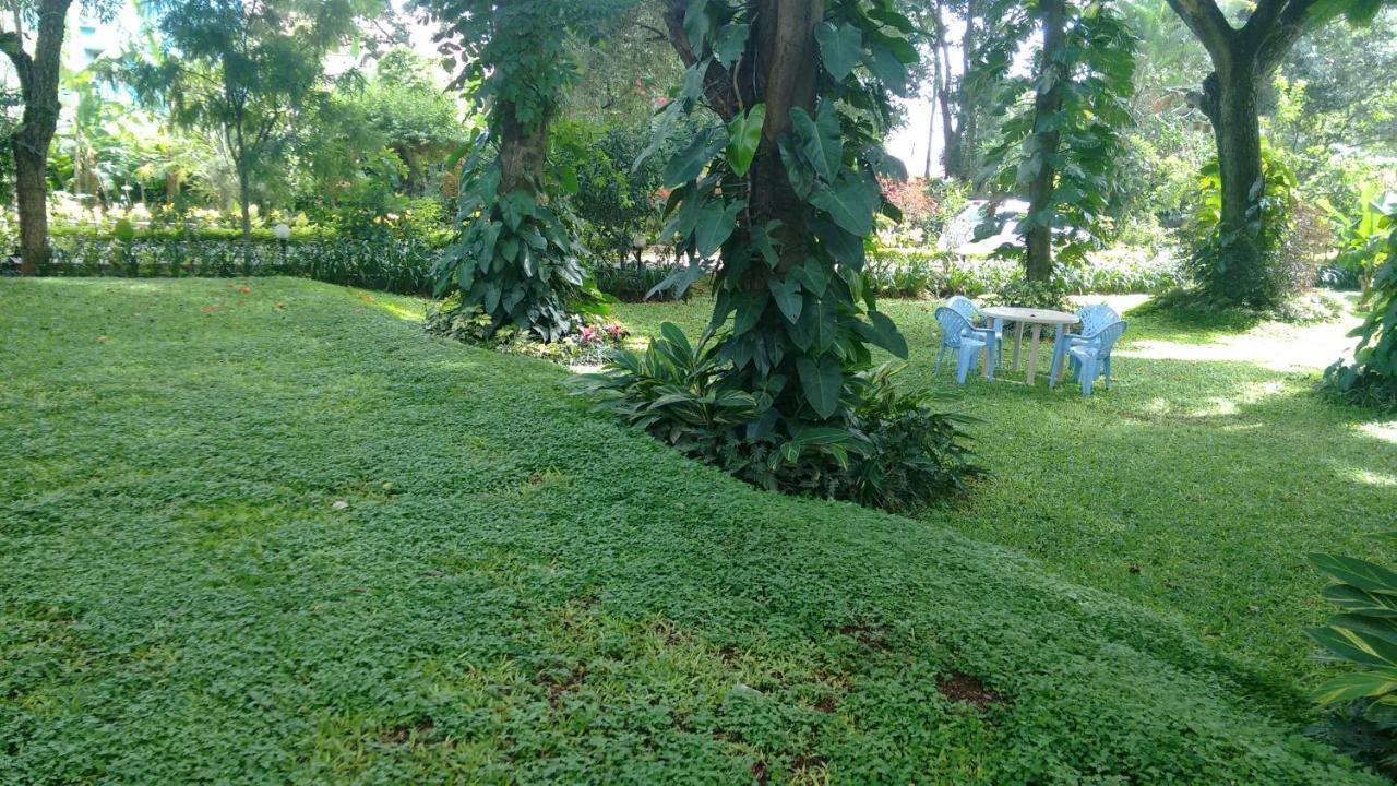 Villa Serena Bangalore Luaran gambar