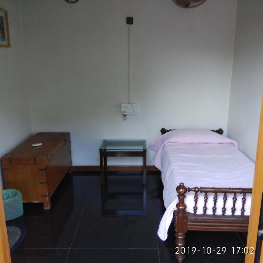 Villa Serena Bangalore Luaran gambar