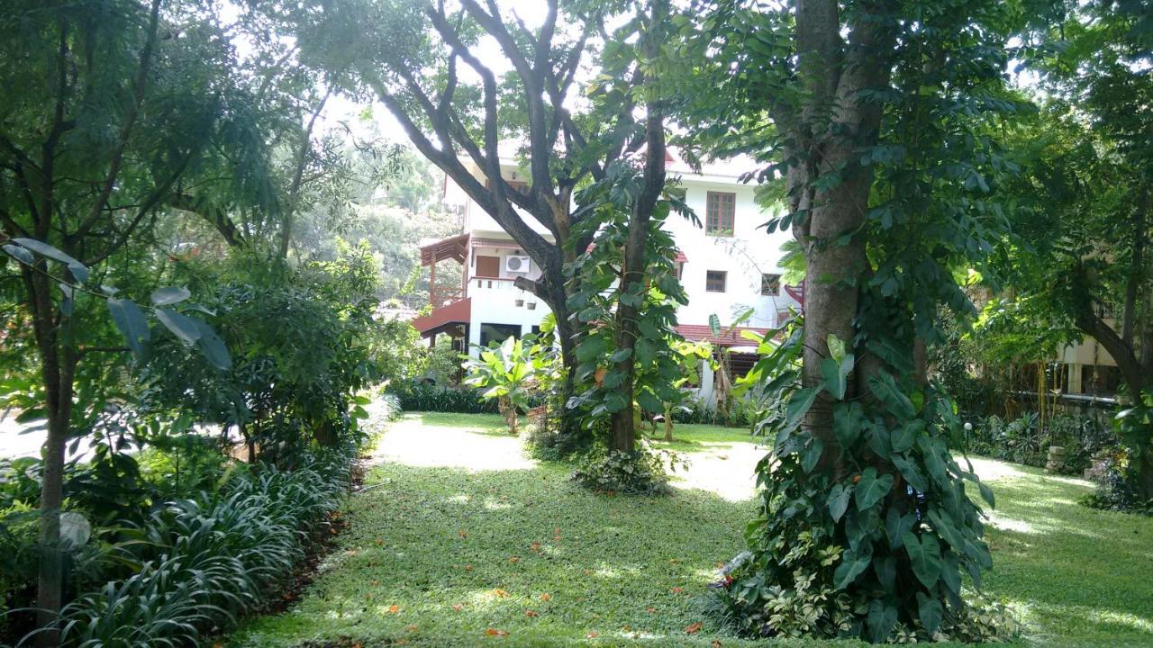 Villa Serena Bangalore Luaran gambar